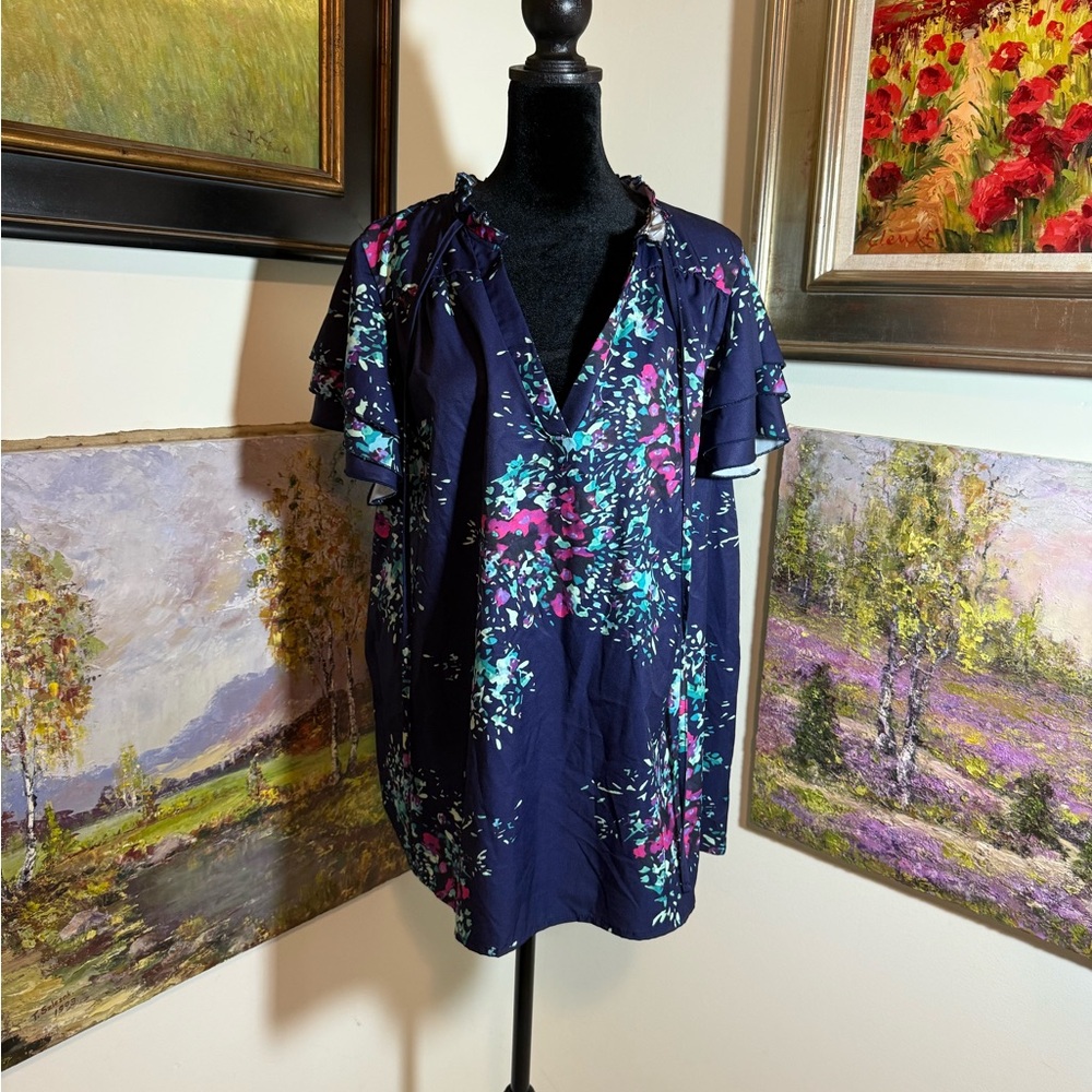 🐠 SHEIN Navy Floral Ruffle Blouse